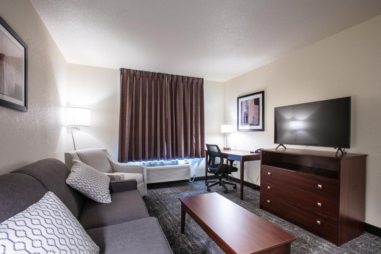 Cobblestone Inn & Suites - Pine Bluffs Bagian luar foto
