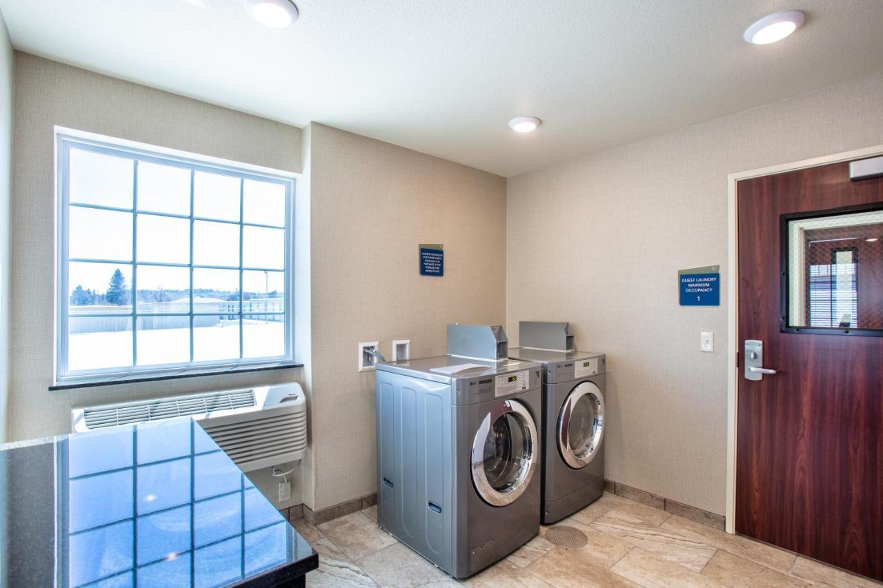 Cobblestone Inn & Suites - Pine Bluffs Bagian luar foto