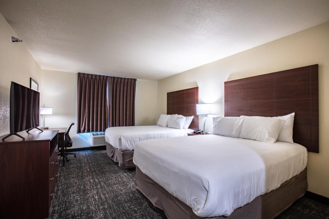 Cobblestone Inn & Suites - Pine Bluffs Bagian luar foto