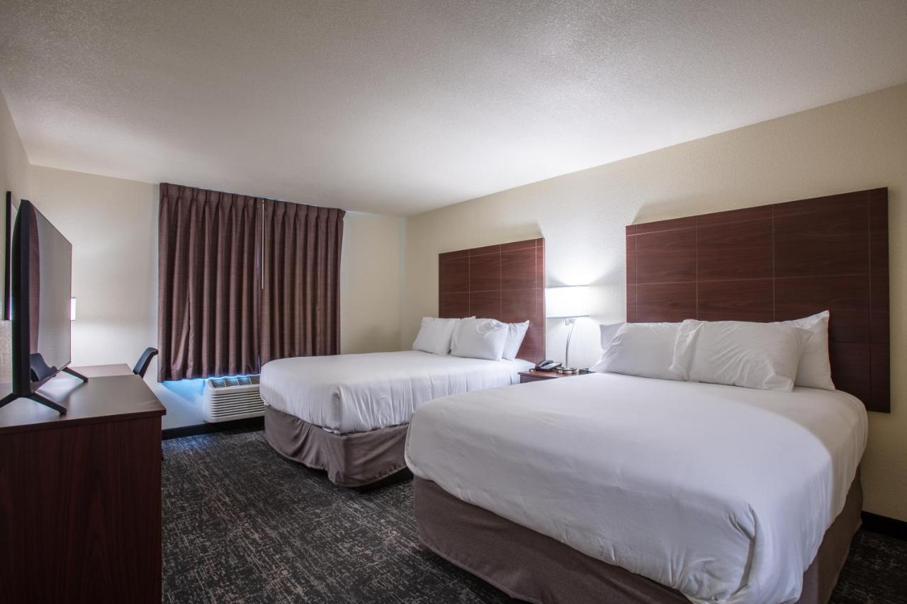 Cobblestone Inn & Suites - Pine Bluffs Bagian luar foto